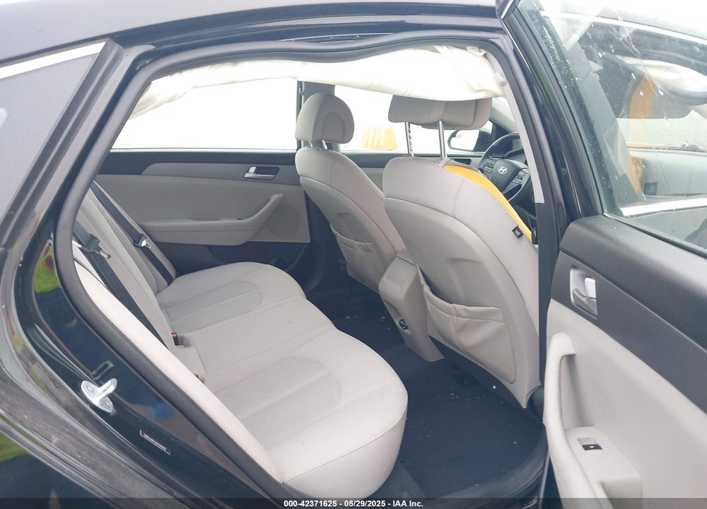2016 HYUNDAI SONATA SE VIN: 5NPE24AF3GH338189