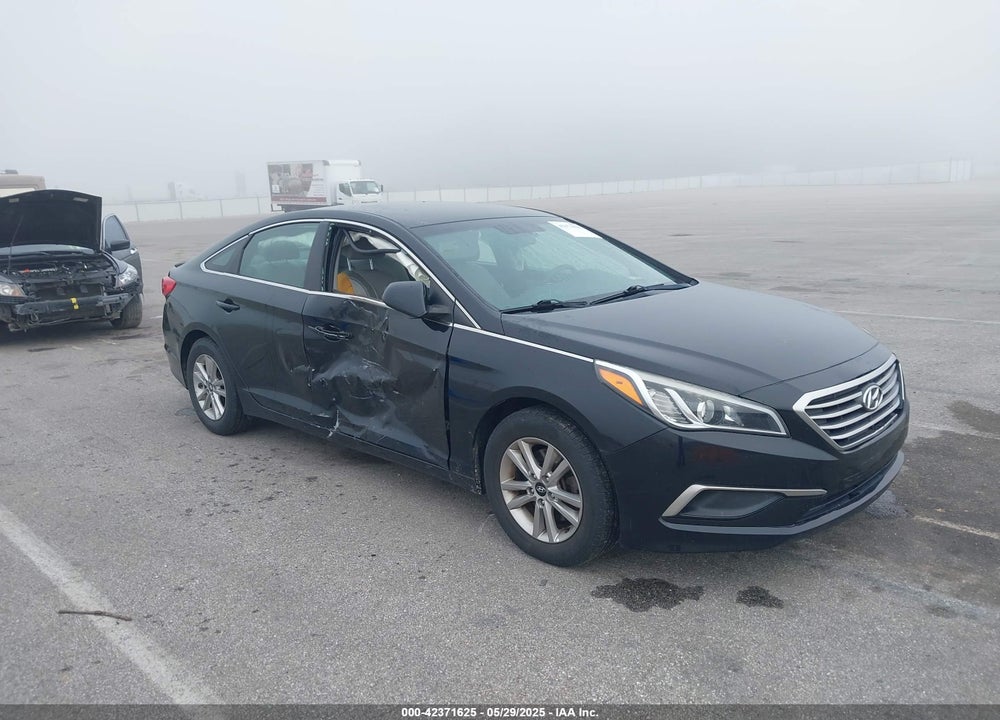 2016 HYUNDAI SONATA SE VIN: 5NPE24AF3GH338189