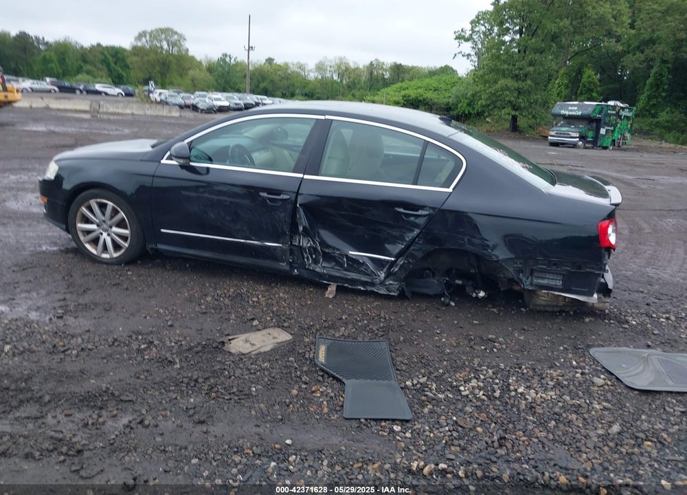 2010 VOLKSWAGEN PASSAT KOMFORT VIN: WVWJM7AN6AE154387