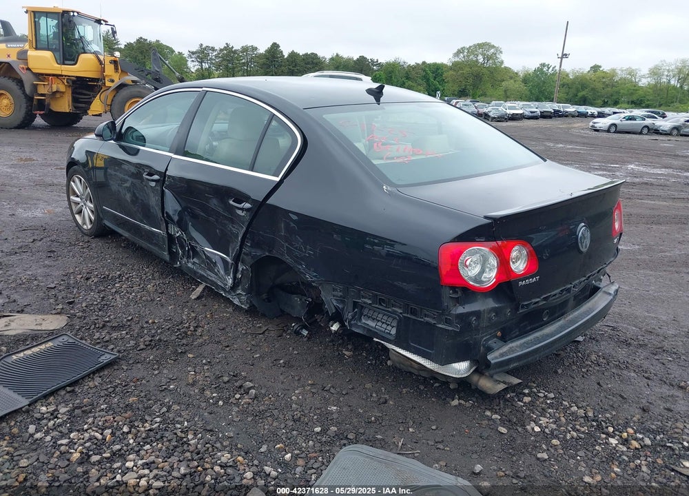 2010 VOLKSWAGEN PASSAT KOMFORT VIN: WVWJM7AN6AE154387