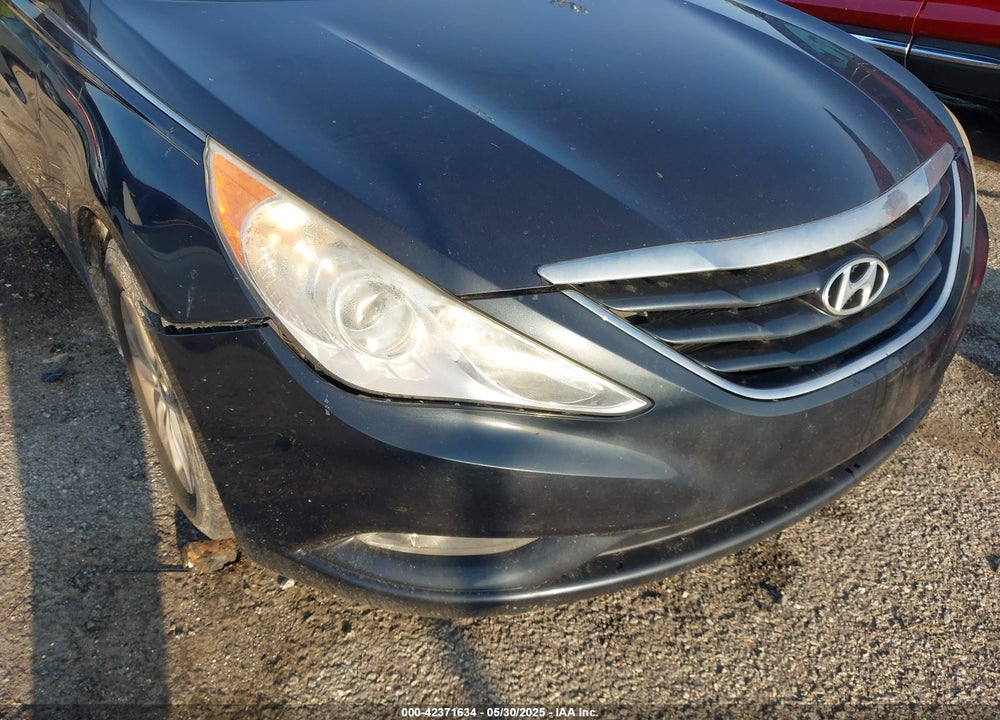2013 HYUNDAI SONATA VIN: 5NPEB4AC1DH570758