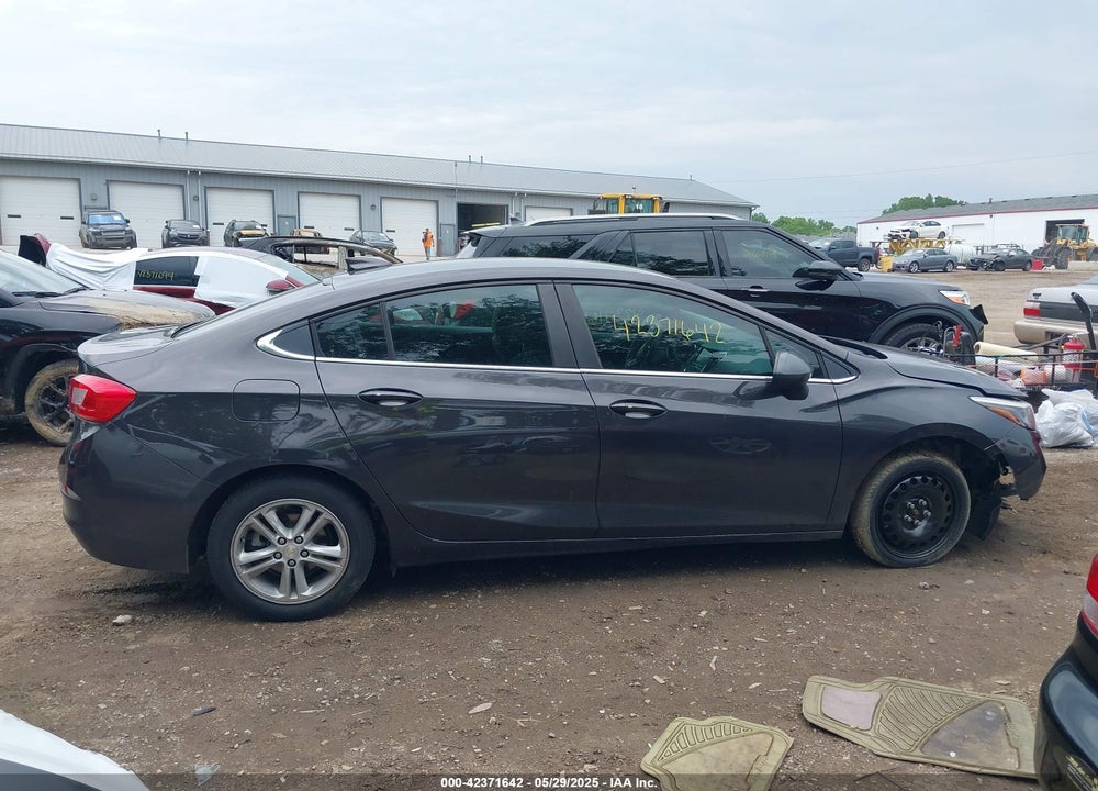 2017 CHEVROLET CRUZE LT AUTO VIN: 1G1BE5SM7H7117867