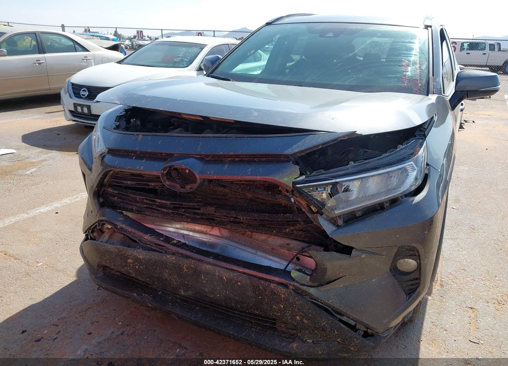 2021 TOYOTA RAV4 XLE VIN: 2T3P1RFV9MC150811