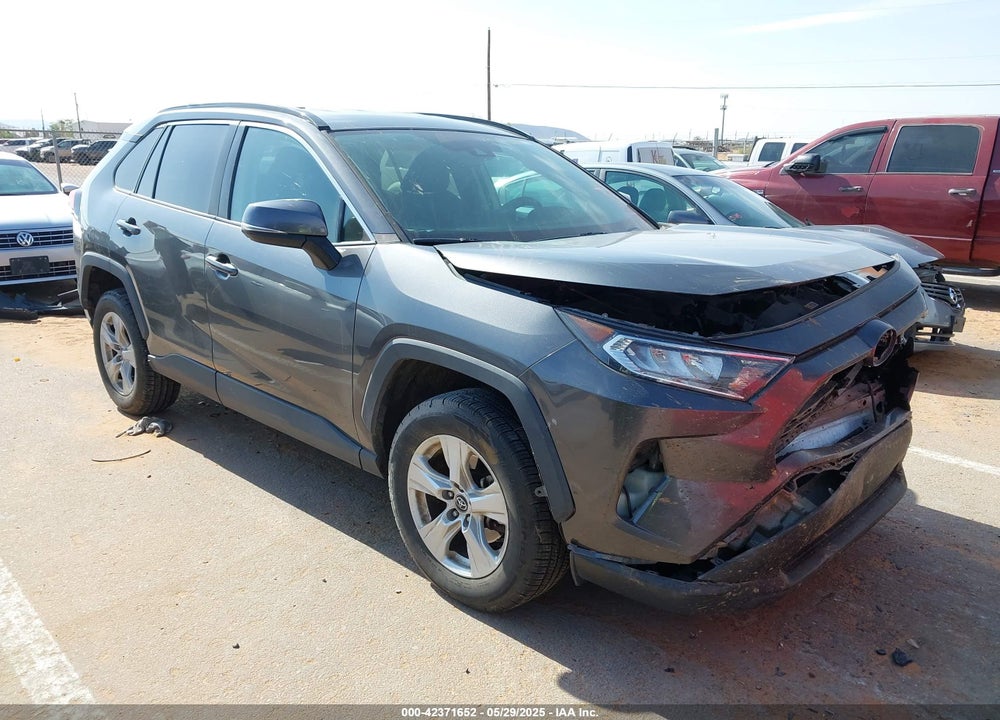 2021 TOYOTA RAV4 XLE VIN: 2T3P1RFV9MC150811