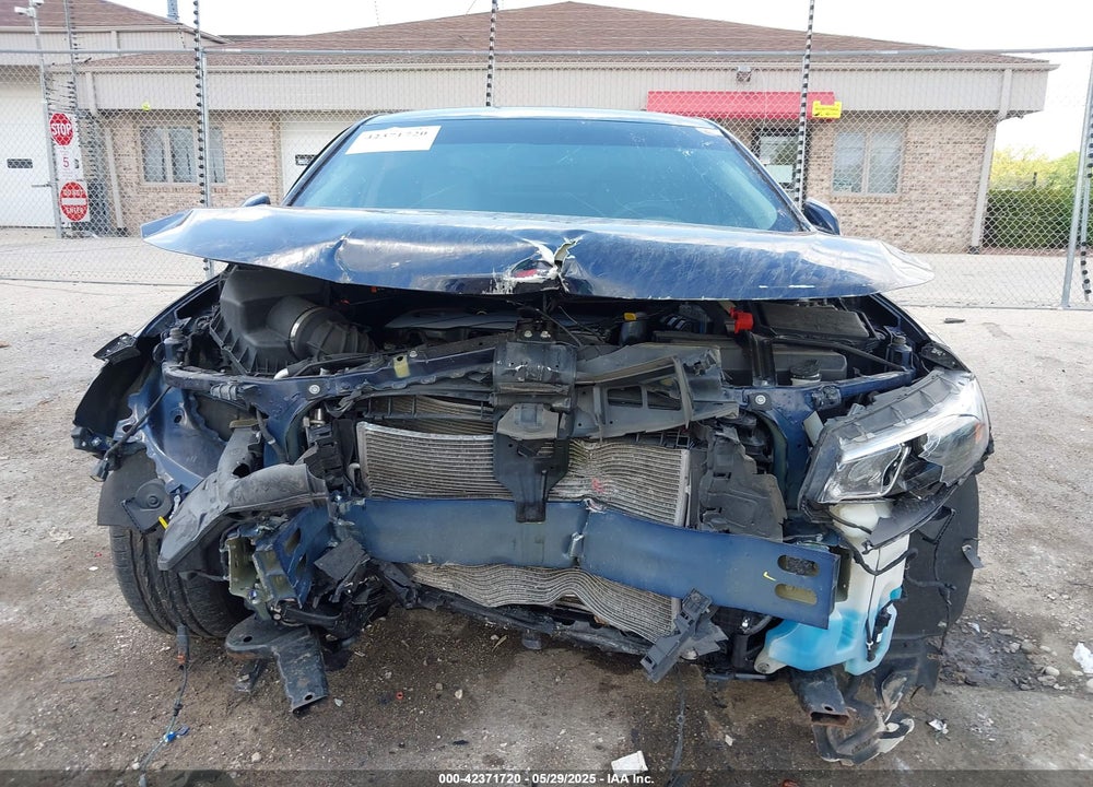 2016 CHEVROLET MALIBU VIN: 1G1ZE5ST3GF245338