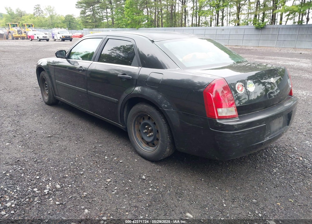 2005 CHRYSLER 300 VIN: 2C3JA43R55H583627