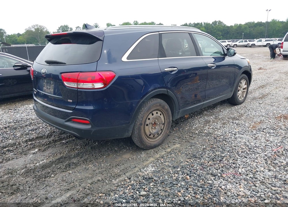 2016 KIA SORENTO VIN: 5XYPG4A32GG103998