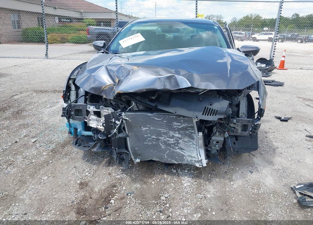 2017 HONDA CIVIC VIN: 19XFC2F58HE003585