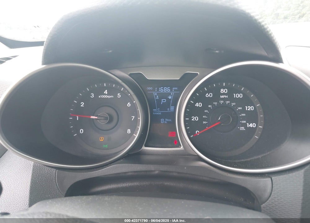 2012 HYUNDAI VELOSTER VIN: KMHTC6AD4CU062034