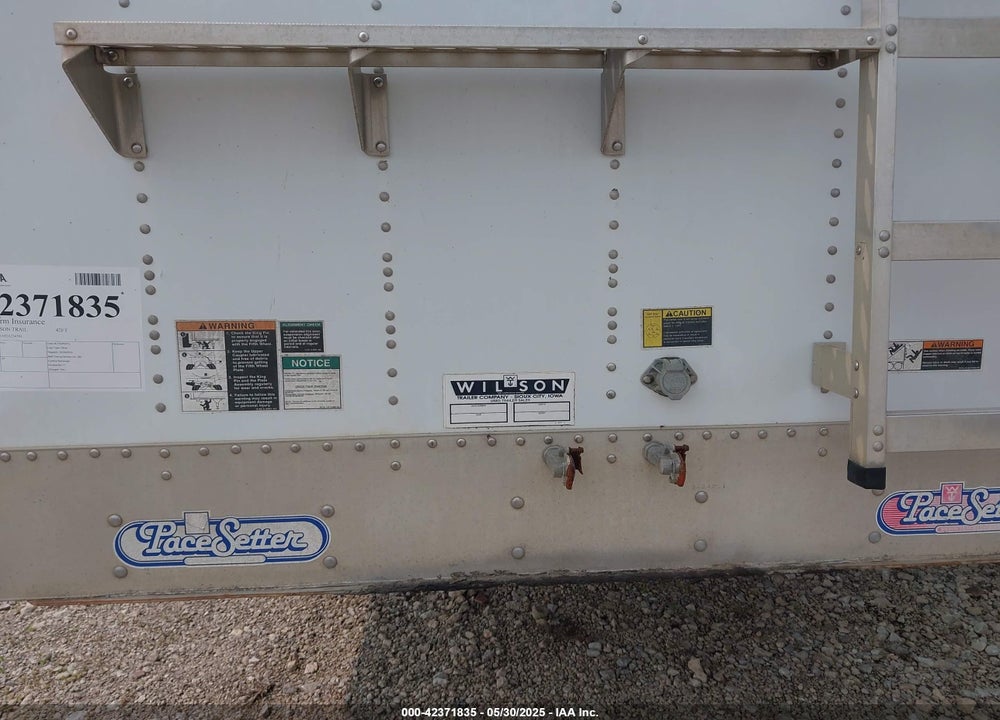 2002 WILSON TRAILER CO WILSON TRAILER VIN: 1W1MAF1A92A234701