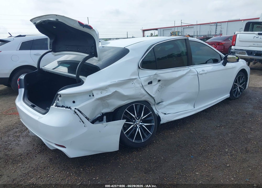 2021 TOYOTA CAMRY VIN: 4T1G11AK2MU429247