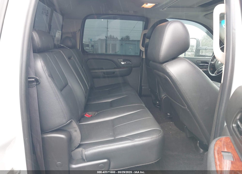 2014 CHEVROLET SILVERADO 3500HD LTZ VIN: 1GC4K1C8XEF137759