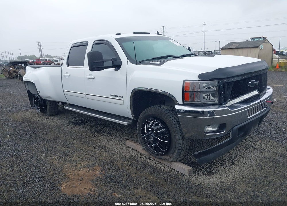 2014 CHEVROLET SILVERADO 3500HD LTZ VIN: 1GC4K1C8XEF137759