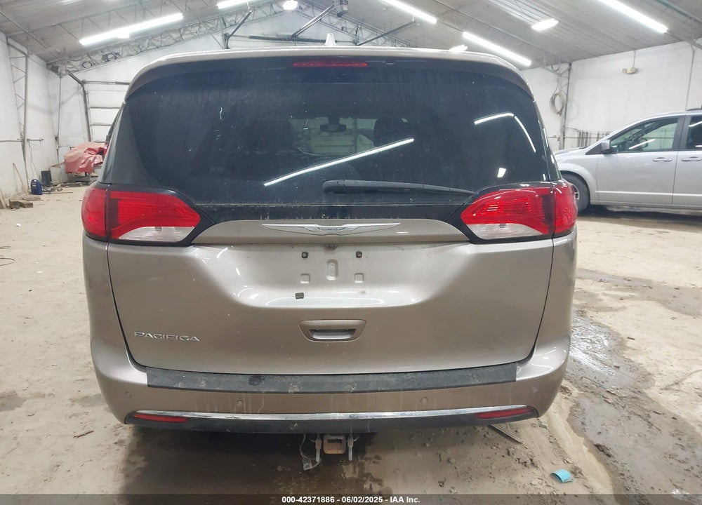 2017 CHRYSLER PACIFICA VIN: 2C4RC1BG5HR795448
