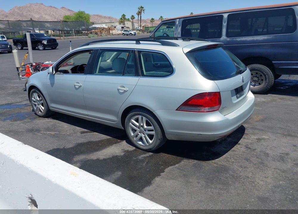 2011 VOLKSWAGEN JETTA VIN: 3VWPL8AJ2BM678547