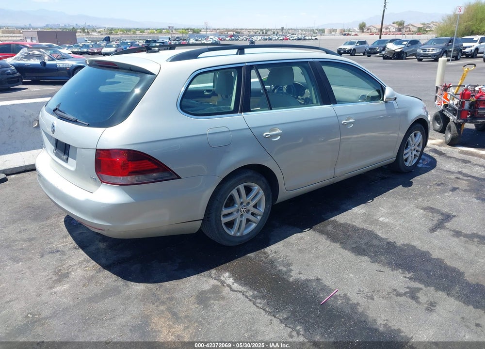 2011 VOLKSWAGEN JETTA VIN: 3VWPL8AJ2BM678547
