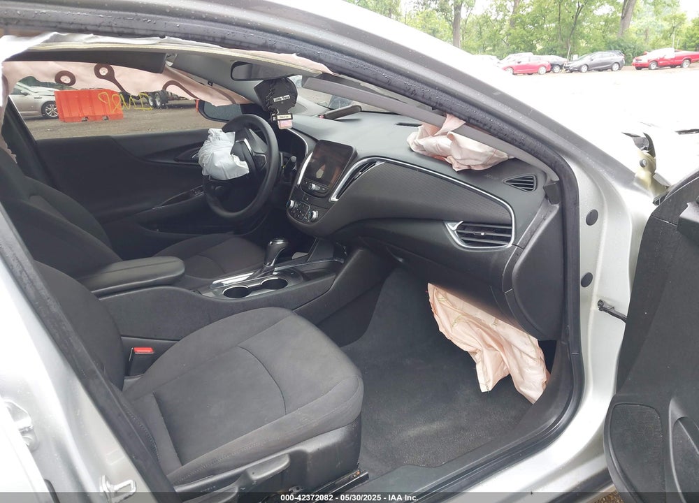 2019 CHEVROLET MALIBU VIN: 1G1ZD5ST8KF163049