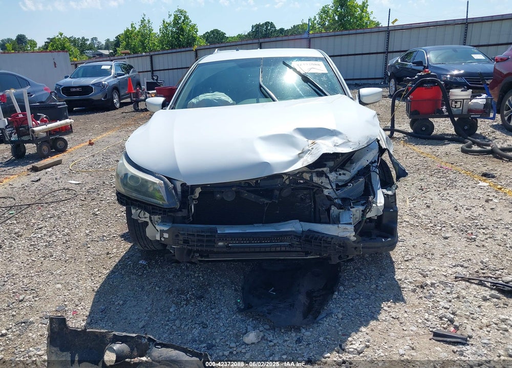 2015 HONDA ACCORD VIN: 1HGCR2F35FA055435