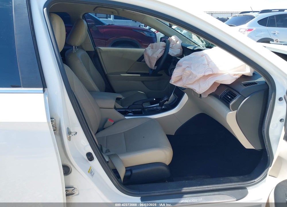 2015 HONDA ACCORD VIN: 1HGCR2F35FA055435