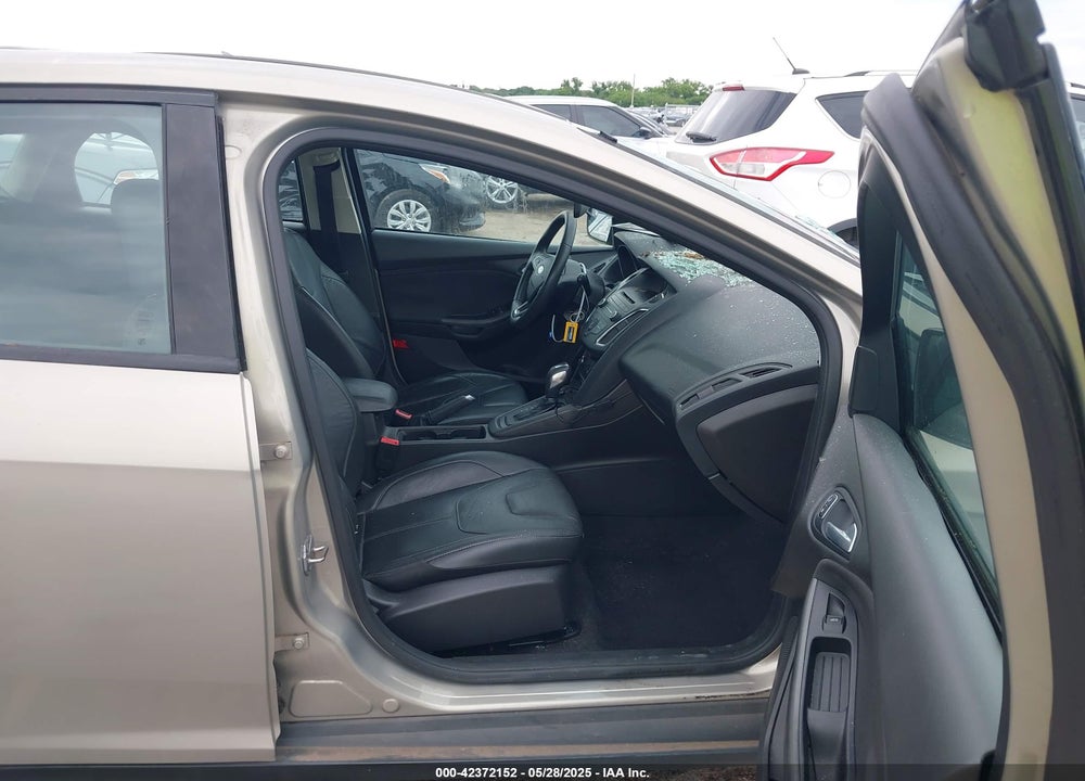 2016 FORD FOCUS VIN: 1FADP3K25GL318966