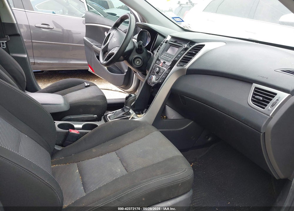 2014 HYUNDAI ELANTRA GT VIN: KMHD35LH7EU205429