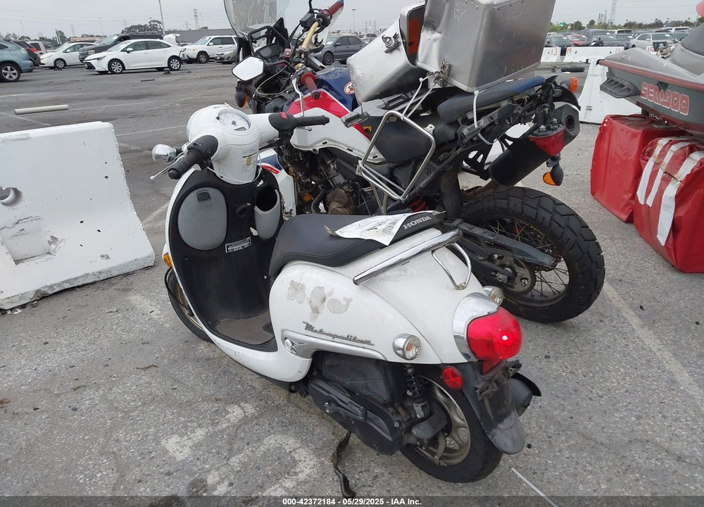 2016 HONDA NCW50 VIN: JH2AF7716GK000214