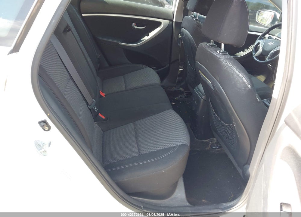 2016 HYUNDAI ELANTRA GT VIN: KMHD35LH3GU254968