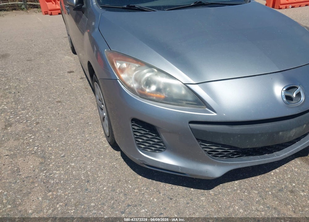 2013 MAZDA MAZDA3 VIN: JM1BL1TG1D1832624