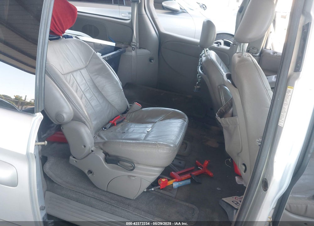 2002 DODGE GRAND CARAVAN EX VIN: 2B8GP74L62R701721
