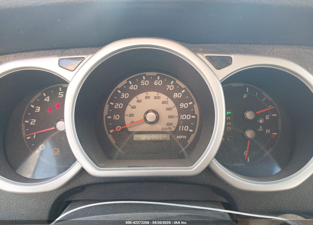 2005 TOYOTA 4RUNNER SR5 V6 VIN: JTEZU14R958037577