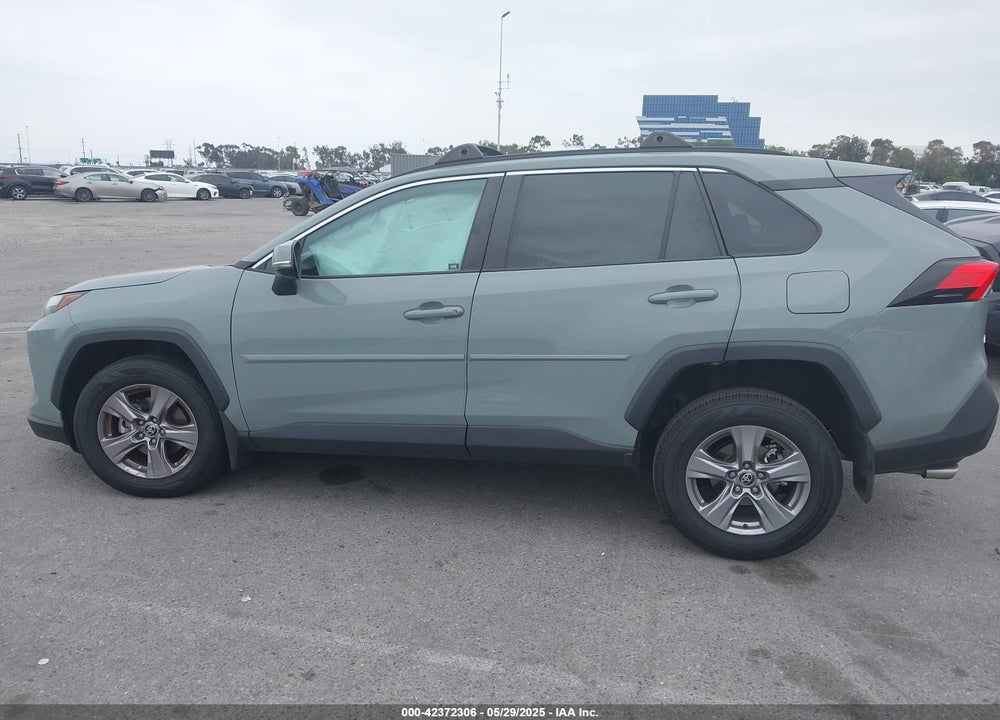 2022 TOYOTA RAV4 XLE VIN: 2T3W1RFV9NW190379
