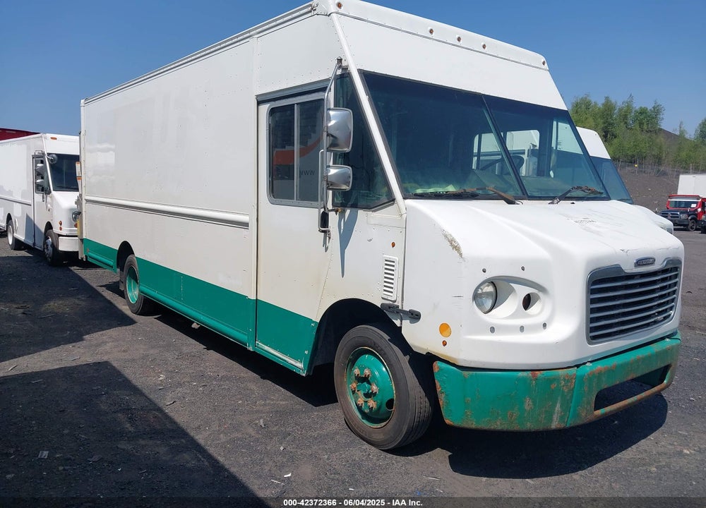 2015 FREIGHTLINER CHASSIS M LINE WALK-IN VAN VIN: 4UZAAPDU8FCGP2725