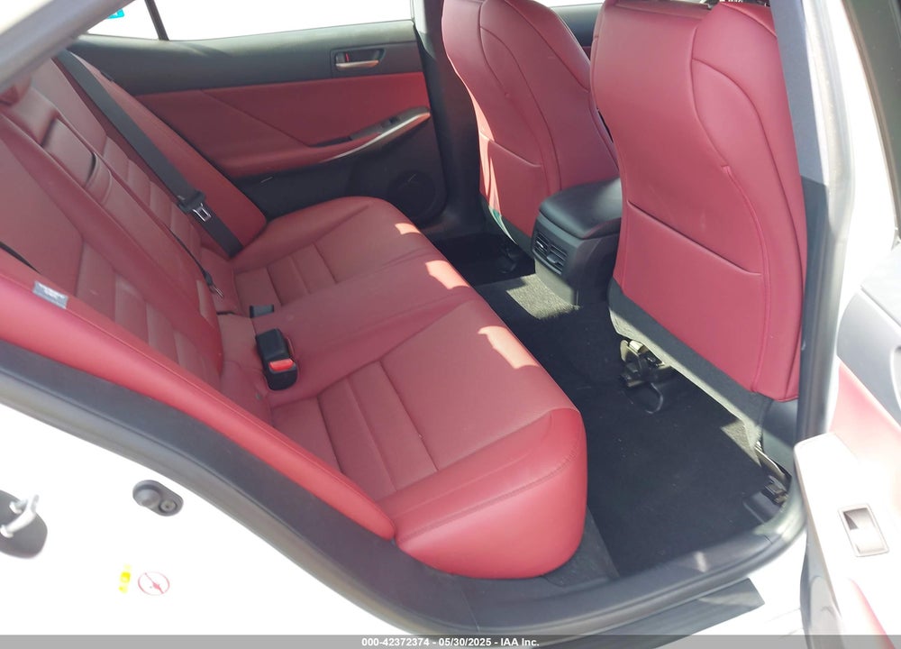 2018 LEXUS IS 300 VIN: JTHBA1D29J5063687
