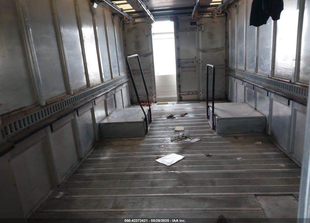 2013 FREIGHTLINER CHASSIS M LINE WALK-IN VAN VIN: 4UZAAPDU1DCFB9015