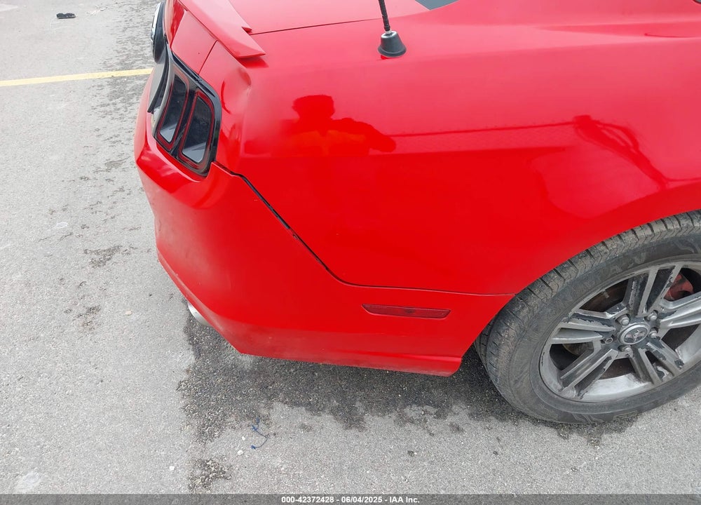 2014 FORD MUSTANG V6 VIN: 1ZVBP8AM0E5288095