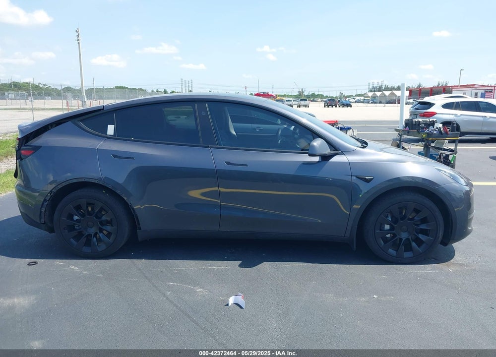 2023 TESLA MODEL Y AWD/LONG RANGE DUAL MOTOR ALL-WHEEL DRIVE VIN: 7SAYGDEEXPF853398