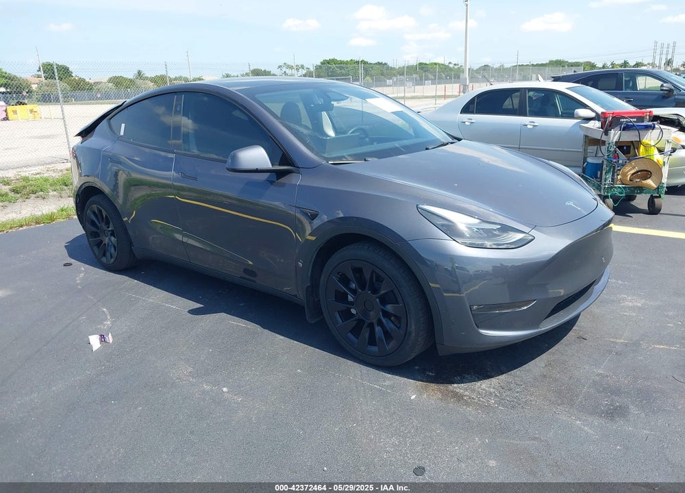 2023 TESLA MODEL Y AWD/LONG RANGE DUAL MOTOR ALL-WHEEL DRIVE VIN: 7SAYGDEEXPF853398