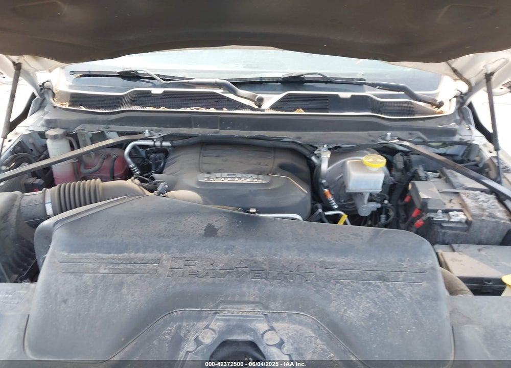 2019 RAM 2500 BIG HORN 4X4 6'4 BOX VIN: 3C6UR5DJ1KG570506