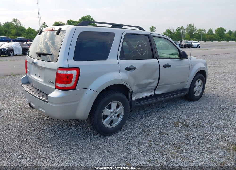 2008 FORD ESCAPE VIN: 1FMCU93128KC01646