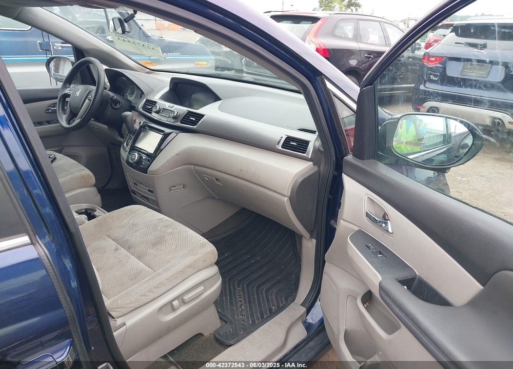 2016 HONDA ODYSSEY SE VIN: 5FNRL5H3XGB115842
