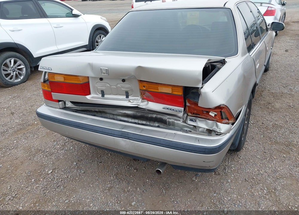 1991 HONDA ACCORD LX/EX VIN: JHMCB7655MC000372