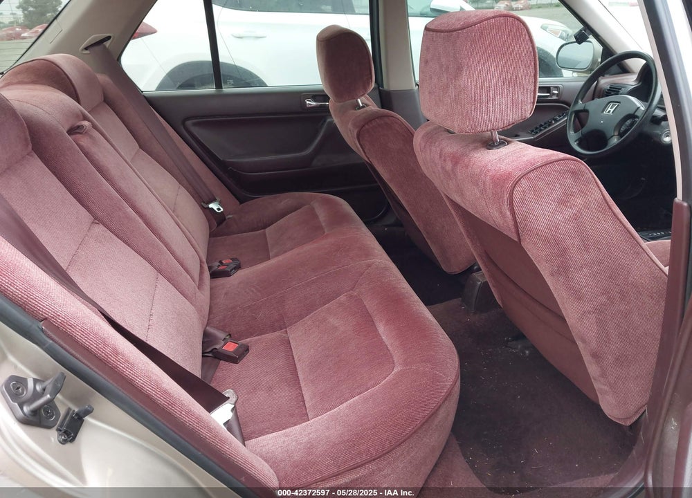 1991 HONDA ACCORD LX/EX VIN: JHMCB7655MC000372