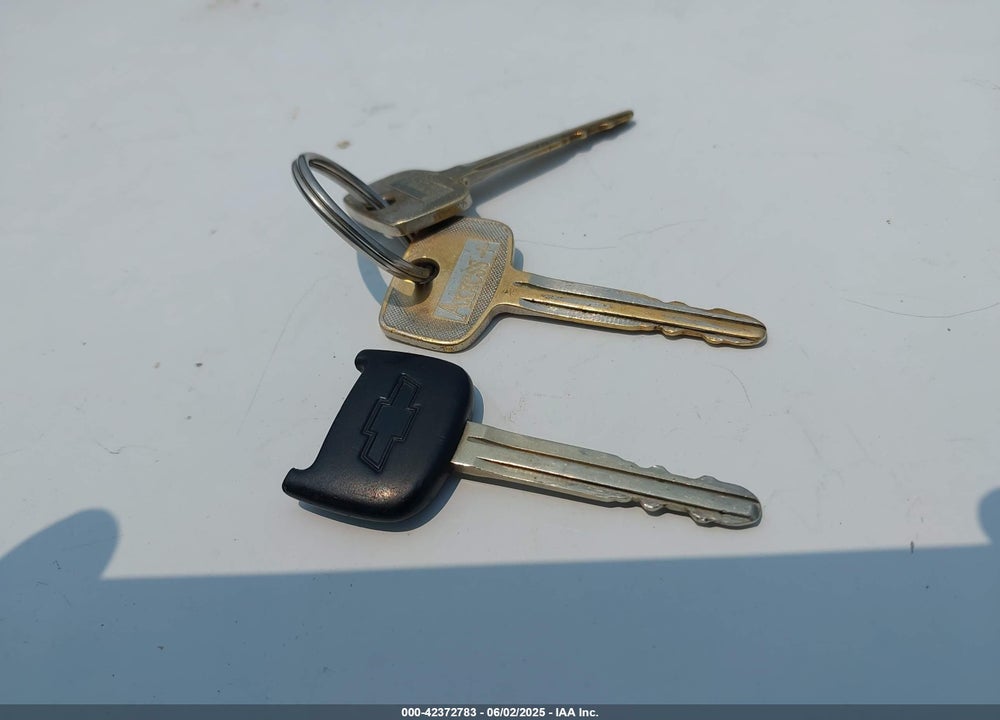 2001 CHEVROLET PRIZM VIN: 1Y1SK52881Z428636