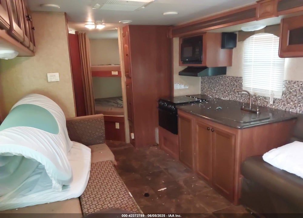 2013 HEARTLAND NORTH TRAIL 28BRS VIN: 5SFNB3123DE254681