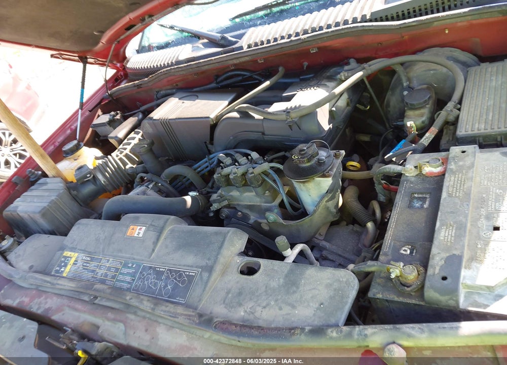 2002 FORD EXPLORER XLT VIN: 1FMZU73E12UB08940
