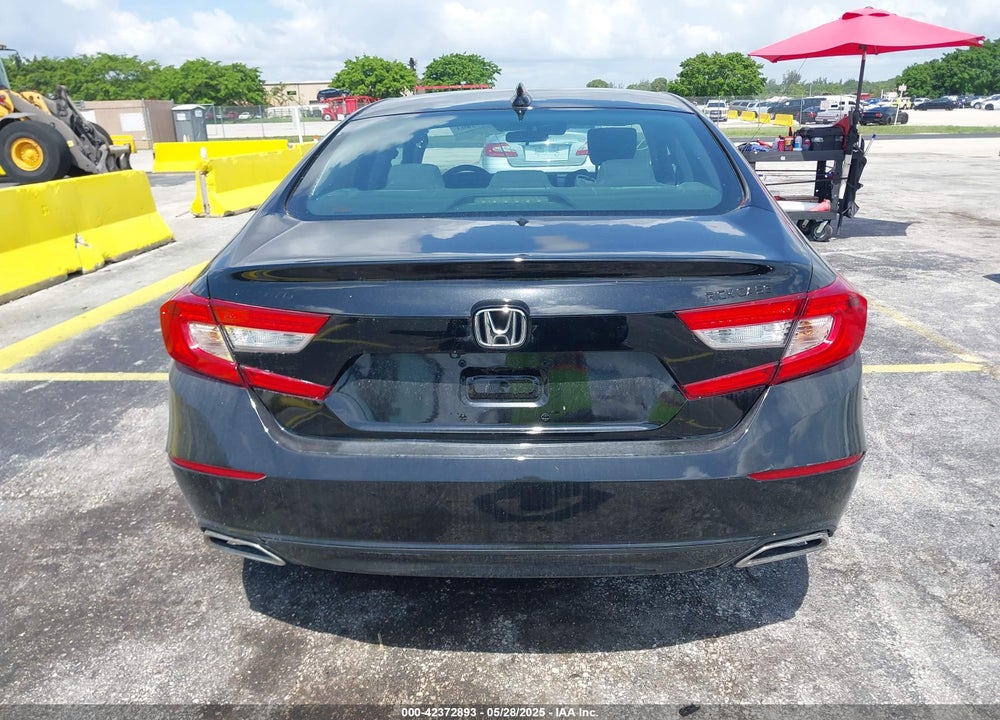 2019 HONDA ACCORD VIN: 1HGCV1F15KA009635