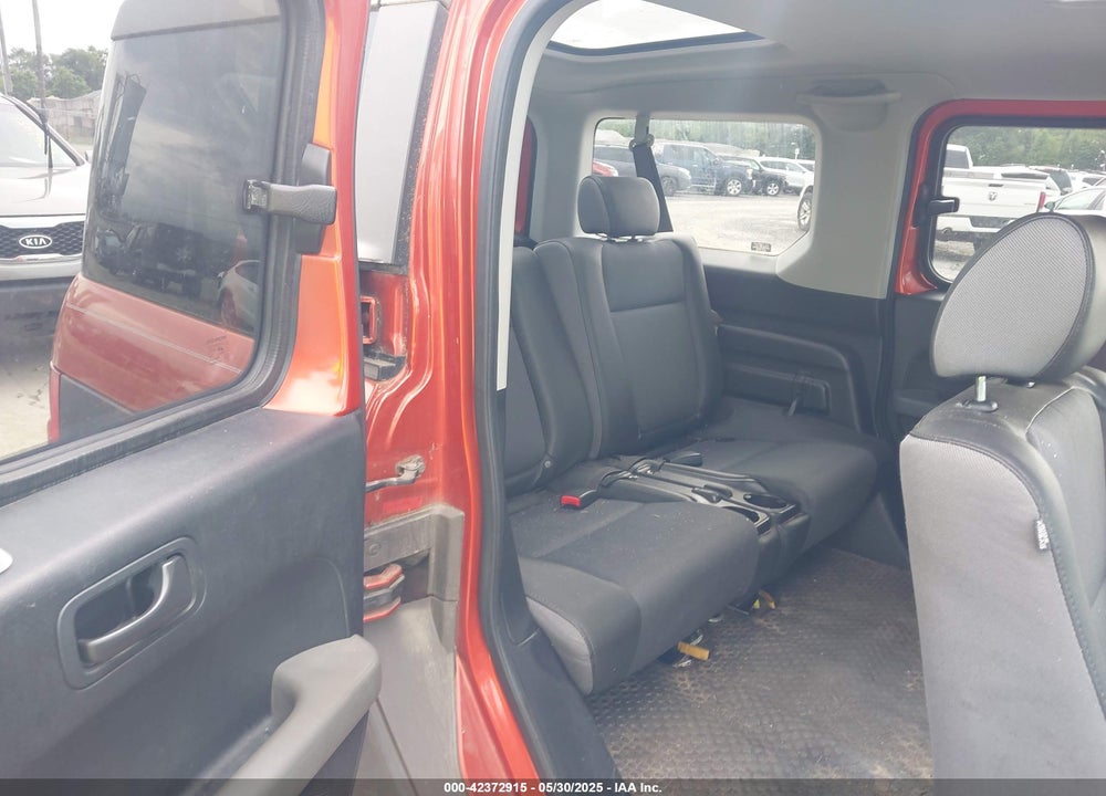 2005 HONDA ELEMENT EX VIN: 5J6YH28695L000319