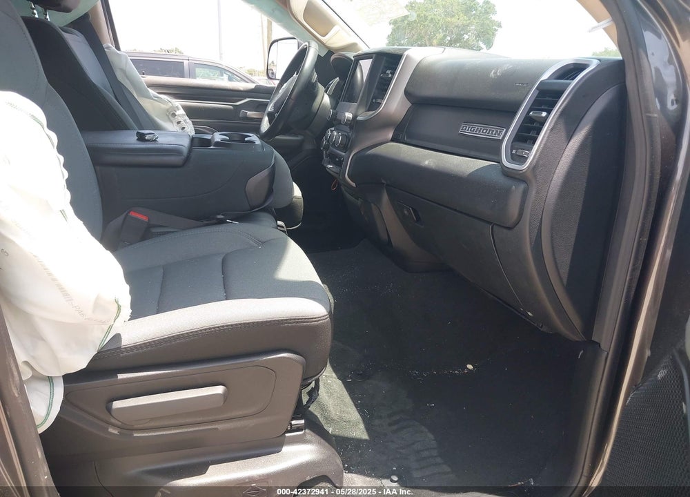 2020 RAM 1500 BIG HORN 4X2 6'4 BOX VIN: 1C6RREBT2LN311820