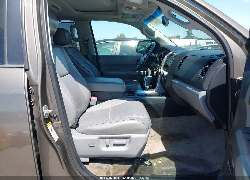 2010 TOYOTA SEQUOIA LIMITED 5.7L V8 VIN: 5TDKY5G10AS026058