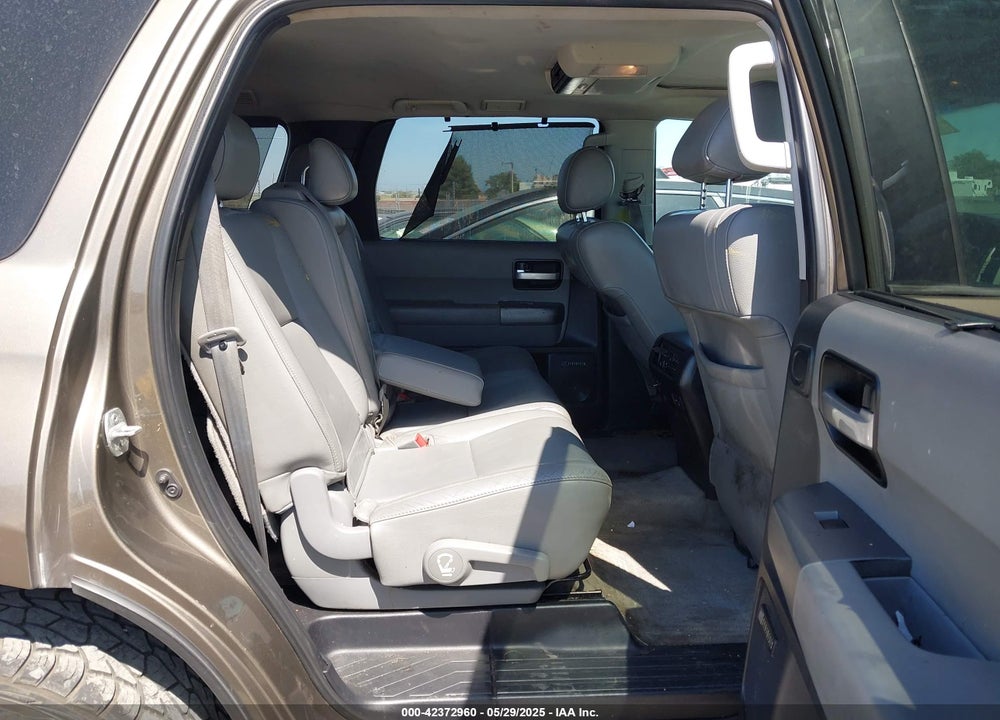 2010 TOYOTA SEQUOIA LIMITED 5.7L V8 VIN: 5TDKY5G10AS026058